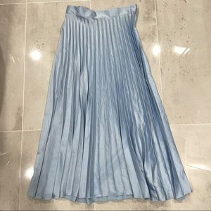 Blue pleated zara skirt